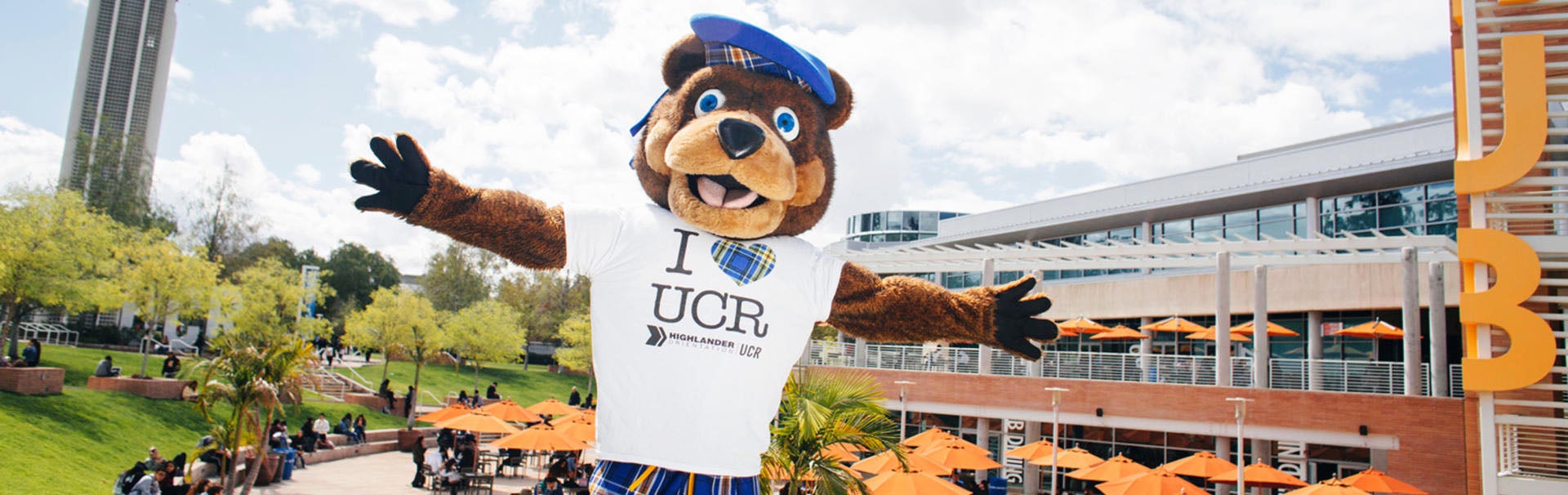 Scotty in front of UCR HUB